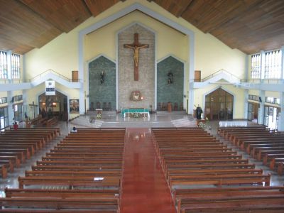 Manila, Filippine: St. Peregrine shrine, interno
